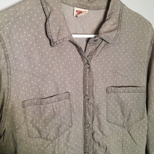 Mossimo gray button-up with white polka dots